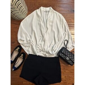 Trina Turk Women's concourse crepe top blouse M/L oversized dolman White